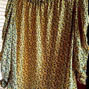 Max Studio blouse with 3/4 length sleeve!